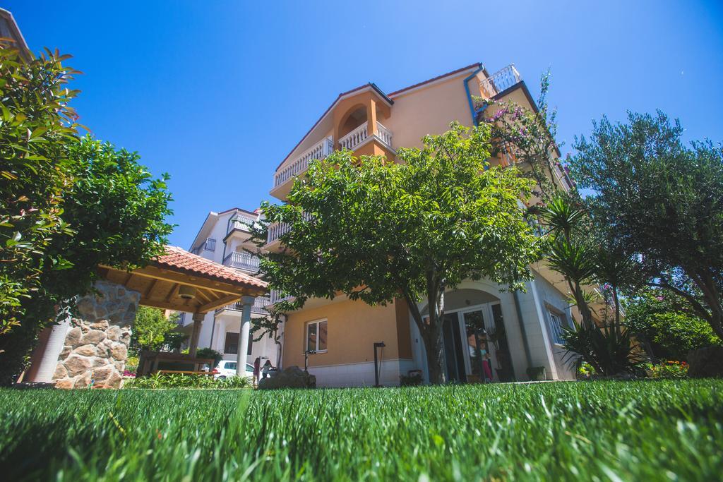 Apartments Mec & Tik Split Bagian luar foto