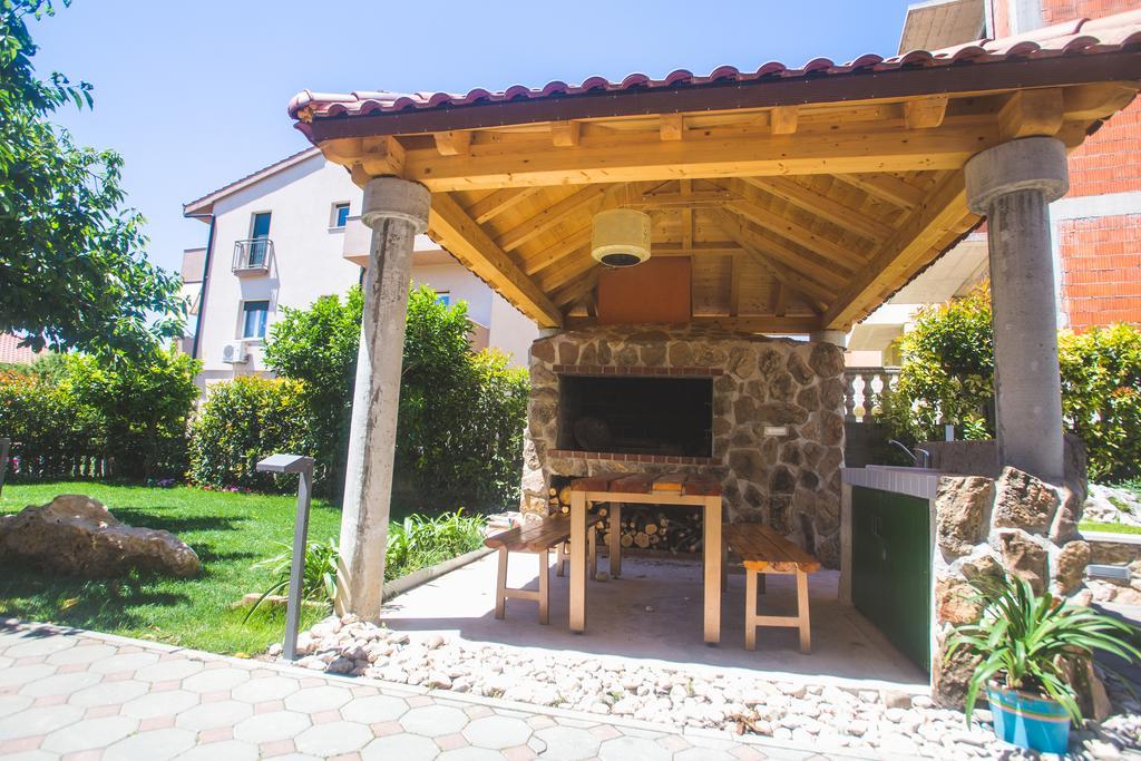 Apartments Mec & Tik Split Bagian luar foto